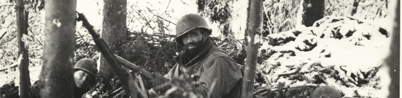 US Soldaten in einem Wald beim Schumanns Eck