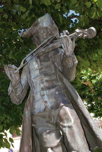 Statue des Blannen Theis.