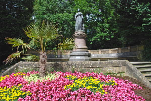 Statue der Prinzessin Amalia.