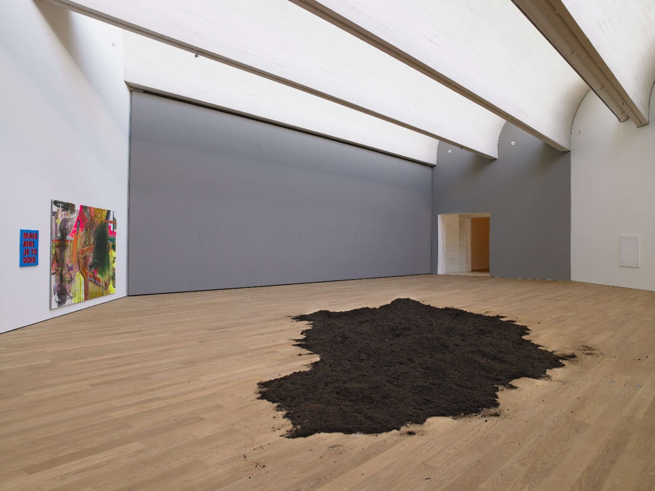 Installation view at Mudam Luxembourg as part of the "Eldorado" exhibition (2006)