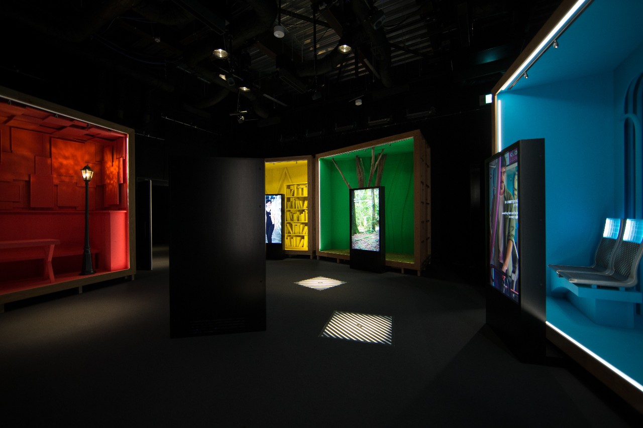 Through a series of portraits and immersive spaces that serve as showcases of Luxembourg society, visitors can get to know Luxembourgers and their daily lives.