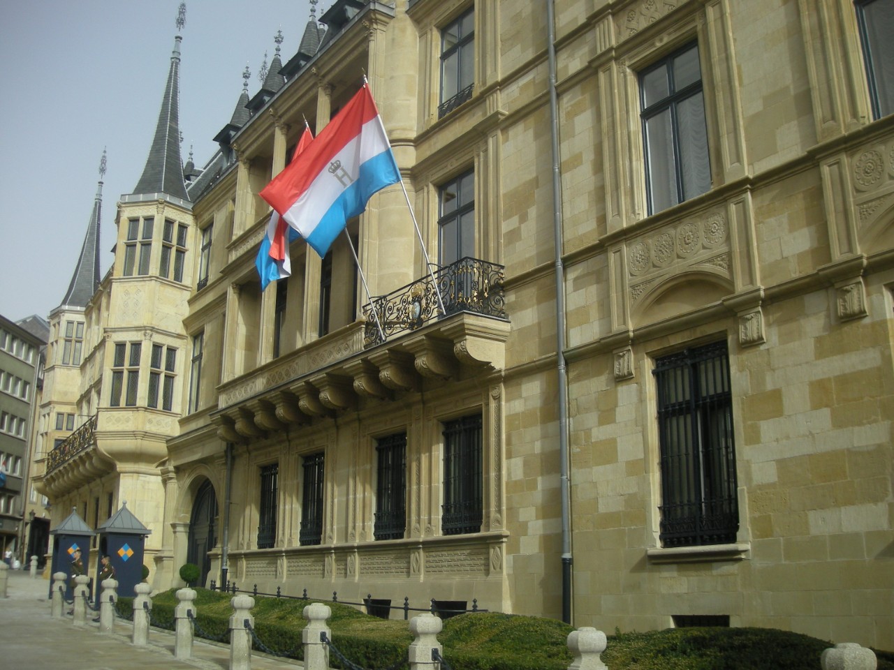 Le Palais grand-ducal à Luxembourg, lieu de travail du souverain et demeure de la famille grand-ducale