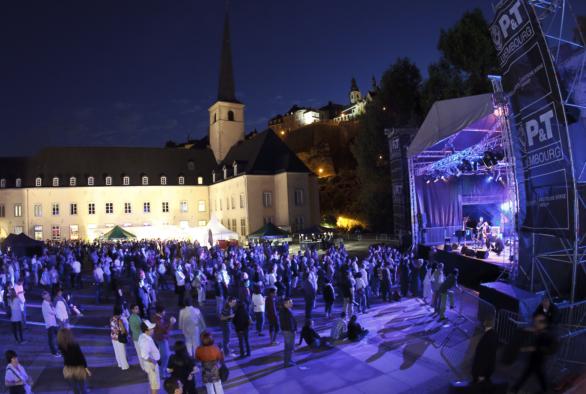 Concert dans la cour de Neimënster