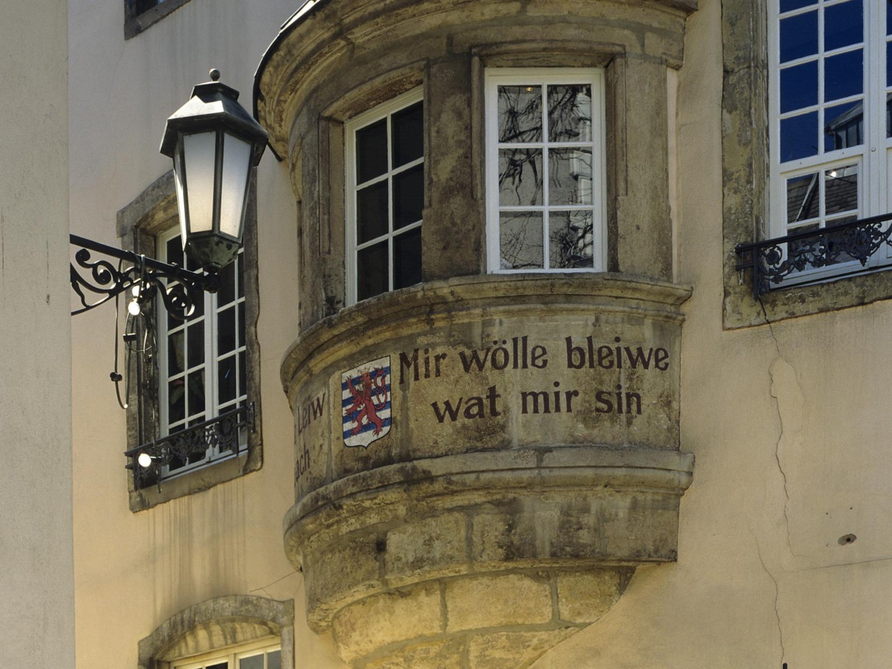Inscription "Mir wölle bleiwe wat mir sin" (nous voulons rester ce que nous sommes)