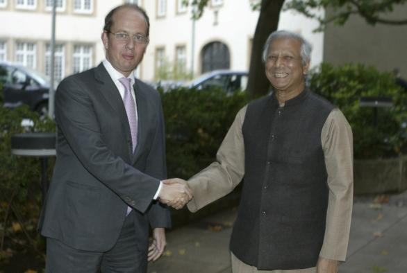 Jean-Louis Schiltz et Muhammad Yunis