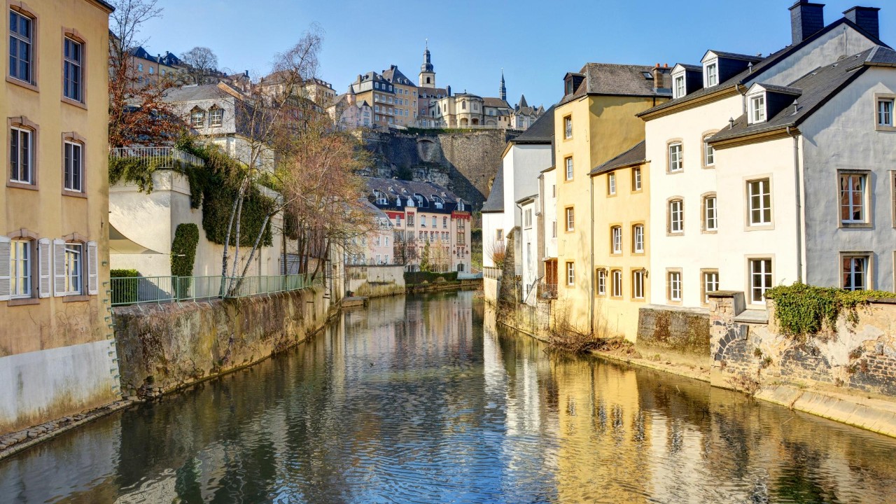 La vue depuis le pont du Grund (rue Münster) a tout d'une carte postale.