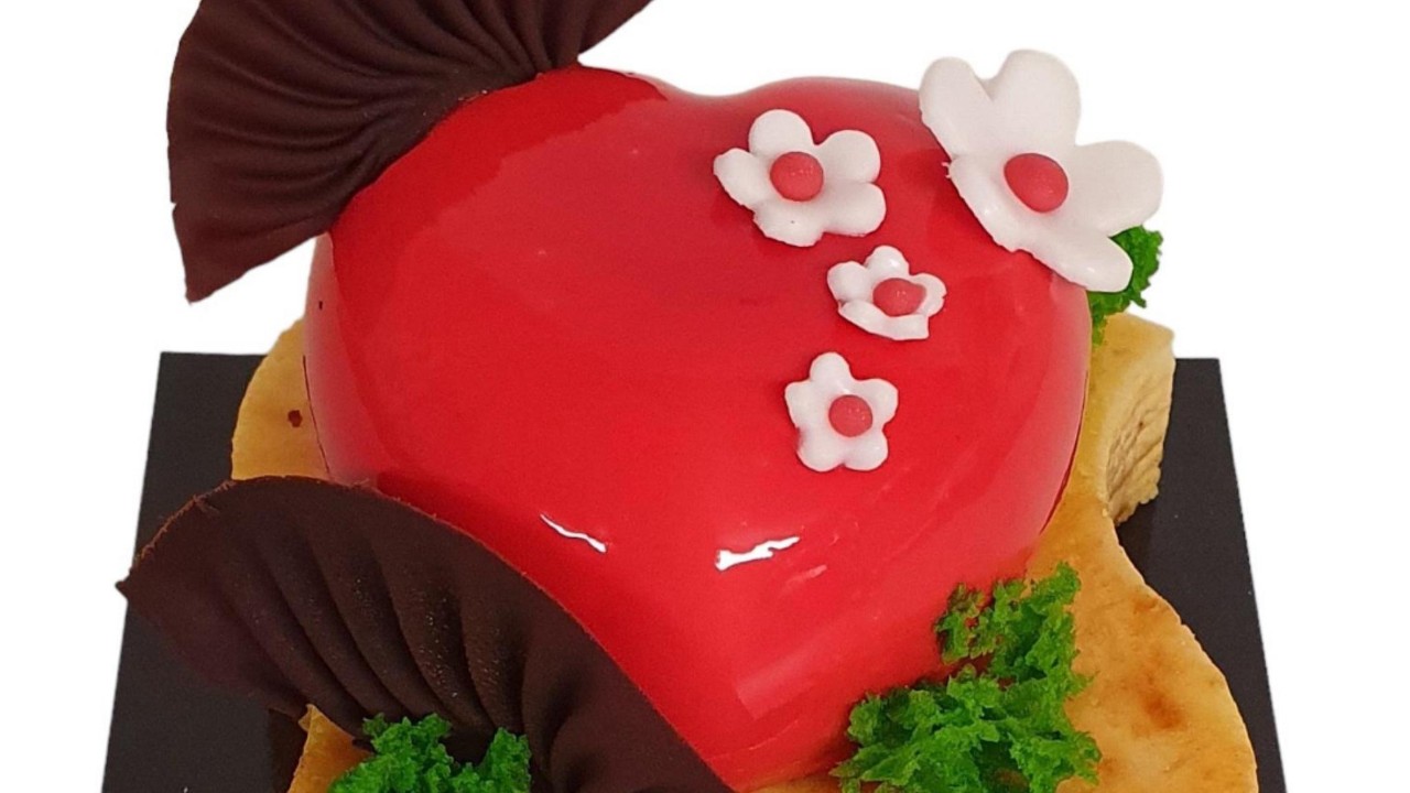 Coeur pâtissier avec du chocolat